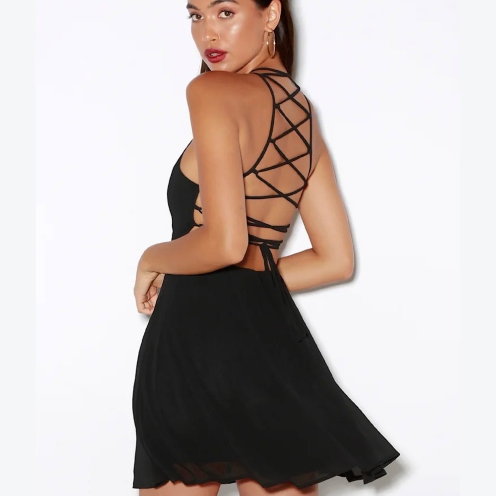 Lulus Good Deeds Black Lace Up Dress LBD Formal Homecoming Cocktail Glam Size M